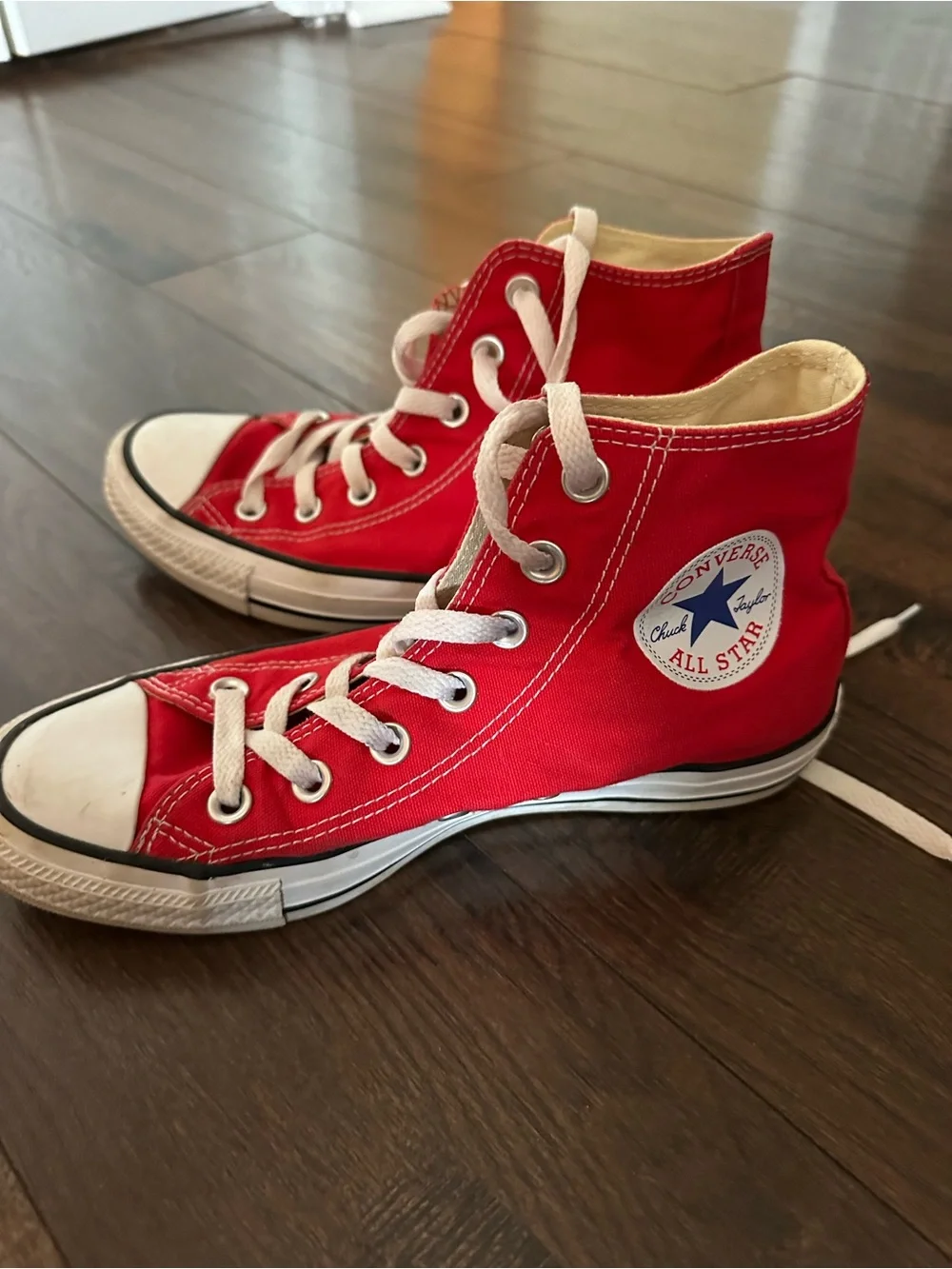 Converse Chuck Taylor Red High-Top Canvas Sneakers. Women size 7 Men size 5